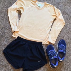 Patagonia v neck capilene baselayer M